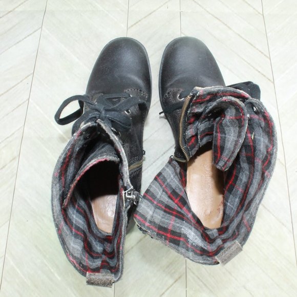 Nine West Black Leather Plaid Lined Lace up Side Zipper Ankle boots Size 10.5 M - Picture 7 of 9